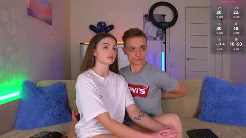 Snapshot of nika_niki chatting on March 2025 07:38:02 PM Nika and Niki online show from March 2025 07:38:02 PM