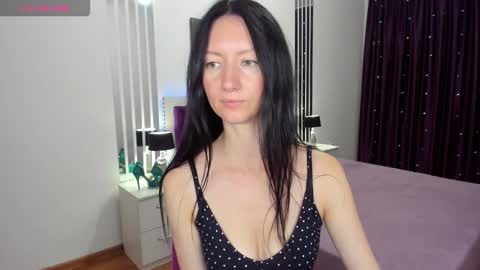 NikaLewis online show from September 2025 04:34:02 AM