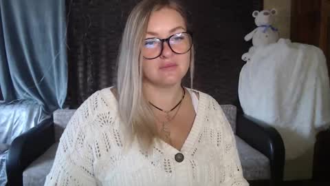 Nika online show from September 2025 04:14:02 AM