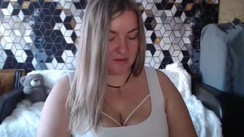 Nika online show from February 2026 06:18:02 AM