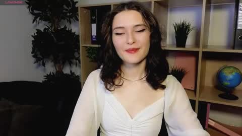 Snapshot of niki_cutes chatting on January 2025 01:32:01 AM niki_cutes online show from January 2025 01:32:01 AM