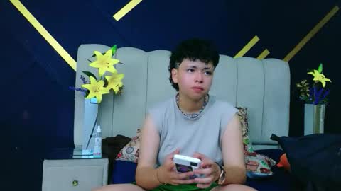 Snapshot of nikievanz chatting on April 2026 04:28:01 AM Nikievanz online show from April 2026 04:28:01 AM