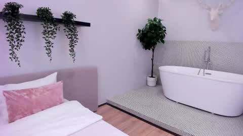 Nikka online show from November 2025 06:09:02 PM