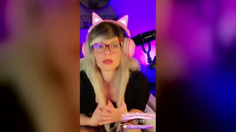 Kitty Chatte online show from April 2026 12:40:02 PM