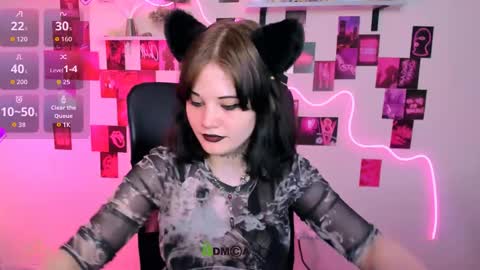 Snapshot of nikki_kiss_ chatting on May 2026 10:21:01 AM nikki_kiss_ online show from May 2026 10:21:01 AM