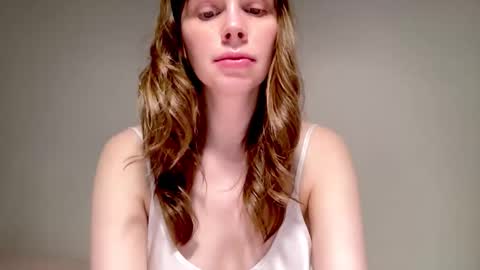 Nikki online show from November 2025 10:02:02 AM