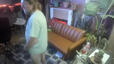 Snapshot of nikkiandtony chatting on January 2025 04:22:02 AM nikkiandtony online show from January 2025 04:22:02 AM