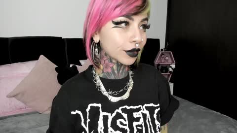 Snapshot of nikkiramone chatting on December 2024 09:06:02 AM Nikki Ramone online show from December 2024 09:06:02 AM