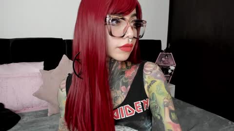 Snapshot of nikkiramone chatting on December 2024 04:29:02 PM Nikki Ramone online show from December 2024 04:29:02 PM