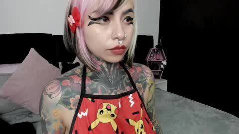 Snapshot of nikkiramone chatting on January 2025 02:53:01 PM Nikki Ramone online show from January 2025 02:53:01 PM