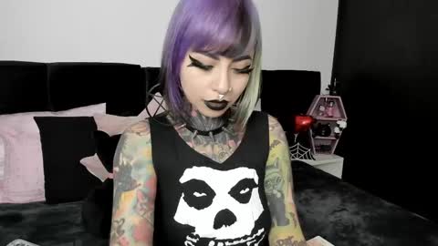 Snapshot of nikkiramone chatting on February 2025 06:12:01 PM Nikki Ramone online show from February 2025 06:12:01 PM