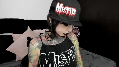 Snapshot of nikkiramone chatting on February 2025 02:42:02 AM Nikki Ramone online show from February 2025 02:42:02 AM