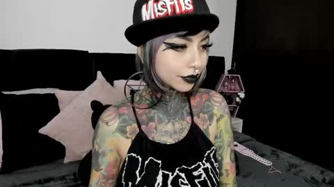 Snapshot of nikkiramone chatting on February 2025 05:45:02 AM Nikki Ramone online show from February 2025 05:45:02 AM