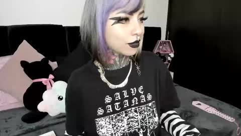 Snapshot of nikkiramone chatting on March 2025 05:24:02 AM Nikki Ramone online show from March 2025 05:24:02 AM