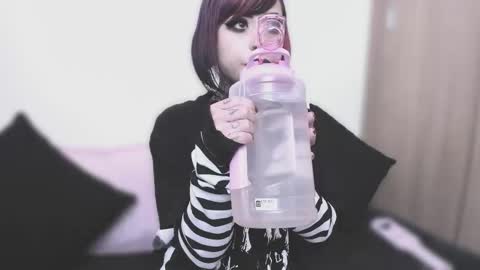 Snapshot of nikkiramone chatting on September 2025 10:48:01 AM Nikki Ramone online show from September 2025 10:48:01 AM