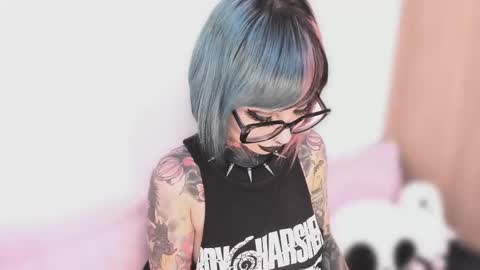 Snapshot of nikkiramone chatting on October 2025 10:28:02 PM Nikki Ramone online show from October 2025 10:28:02 PM