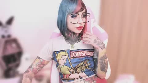 Snapshot of nikkiramone chatting on October 2025 09:59:02 PM Nikki Ramone online show from October 2025 09:59:02 PM