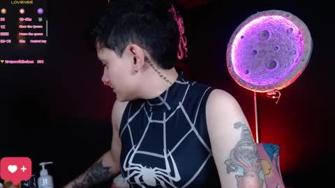 Nikky online show from April 2026 07:25:02 PM