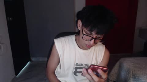 niklaus_wolf online show from September 2025 03:44:02 AM