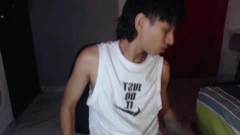 niklaus_wolf online show from October 2025 11:13:02 PM