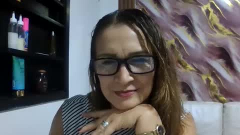 nikol_glow2026 online show from May 2026 04:49:02 PM