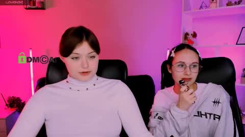 Little Niko  Help me reach my goals online show from December 2025 08:02:02 PM