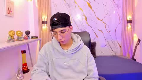    online show from February 2026 03:22:02 AM