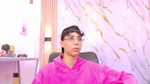 Snapshot of nikolay_gregori chatting on June 2026 04:15:02 AM online show from June 2026 04:15:02 AM