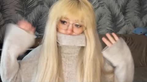nikoli_naw online show from May 2026 11:11:01 PM
