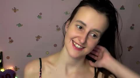 Nikolleta online show from December 2025 01:31:02 PM