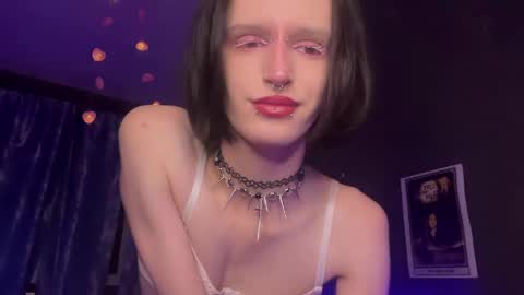Niky online show from May 2026 12:05:01 AM