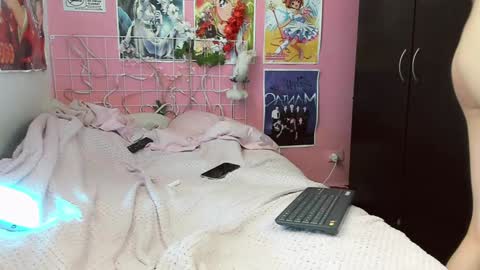 Snapshot of nikylaine chatting on December 2024 03:15:01 PM Nikylaine online show from December 2024 03:15:01 PM