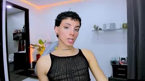 Nilam online show from September 2025 11:04:02 PM