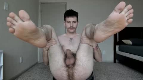 Maximilian online show from November 2025 07:02:02 PM