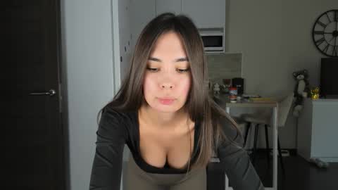 Bella online show from March 2026 01:48:02 PM