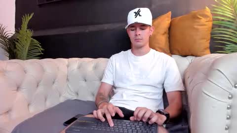 Snapshot of nils_saint chatting on October 2025 05:05:01 AM Nils online show from October 2025 05:05:01 AM