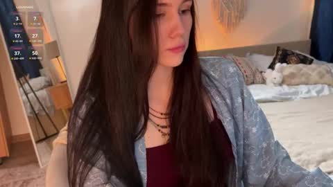 Jennet online show from September 2025 04:00:01 PM