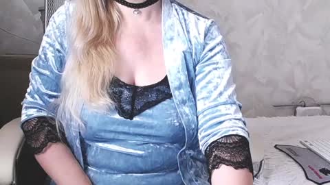 Nimfalove online show from December 2024 10:23:02 AM