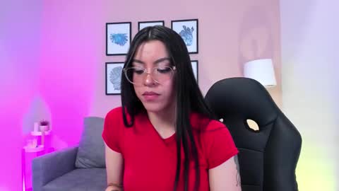 Nina online show from January 2026 08:21:01 PM