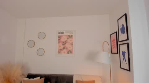 NINA online show from February 2025 04:47:02 PM