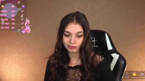 Ketrin online show from November 2025 03:29:01 AM