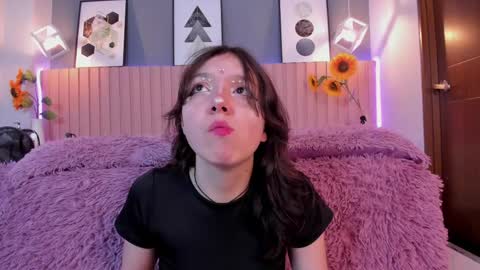 Snapshot of nina_ford_ chatting on April 2026 12:03:01 PM nina_ford_ online show from April 2026 12:03:01 PM