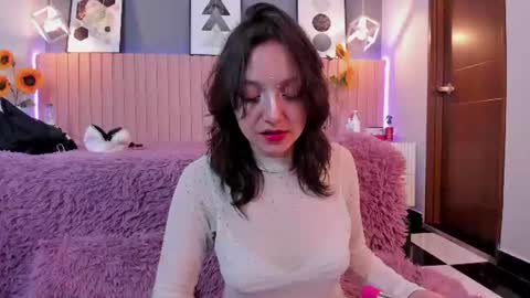 Snapshot of nina_ford_ chatting on June 2026 03:05:01 AM nina_ford_ online show from June 2026 03:05:01 AM