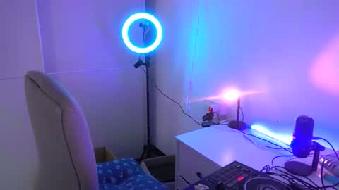 Snapshot of nina_princesa chatting on February 2026 02:00:02 PM nina_princesa online show from February 2026 02:00:02 PM