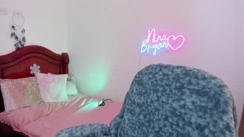 Nina online show from December 2024 03:32:02 PM