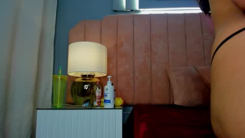 Nina  online show from March 2026 02:37:01 AM