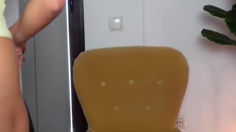 NinaCrystal online show from October 2025 09:02:02 AM