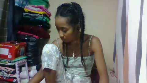 Snapshot of ninaeaa chatting on May 2026 07:29:01 PM ninaeaa online show from May 2026 07:29:01 PM