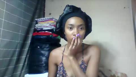 Snapshot of ninaeaa chatting on June 2026 05:16:01 AM ninaeaa online show from June 2026 05:16:01 AM
