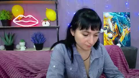 ninaflawlees online show from January 2025 02:44:02 AM